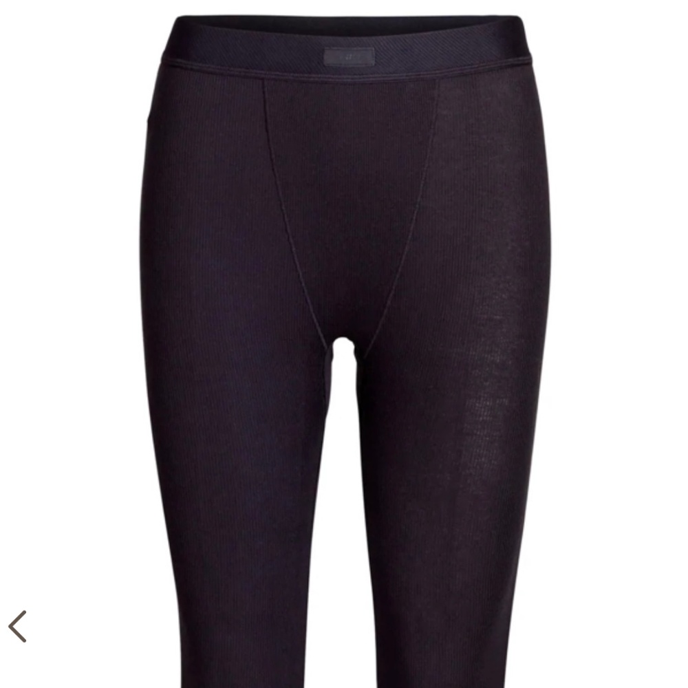 NWOT Skims cotton rib leggings size large